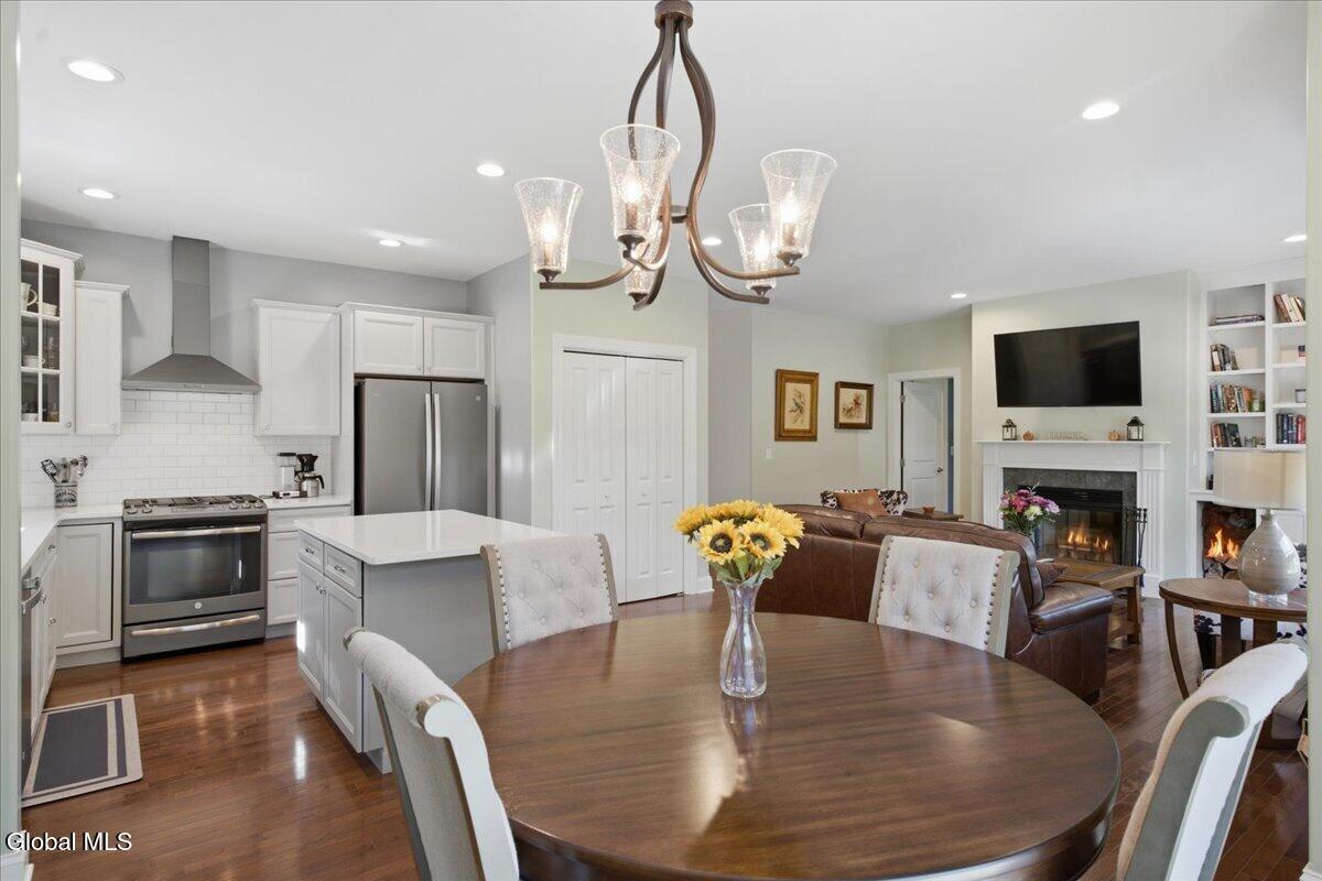 21 Woodlake Drive Saratoga Springs NY 12866