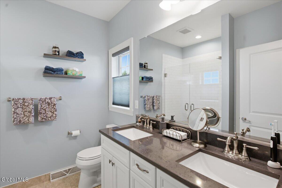 21 Woodlake Drive Saratoga Springs NY 12866