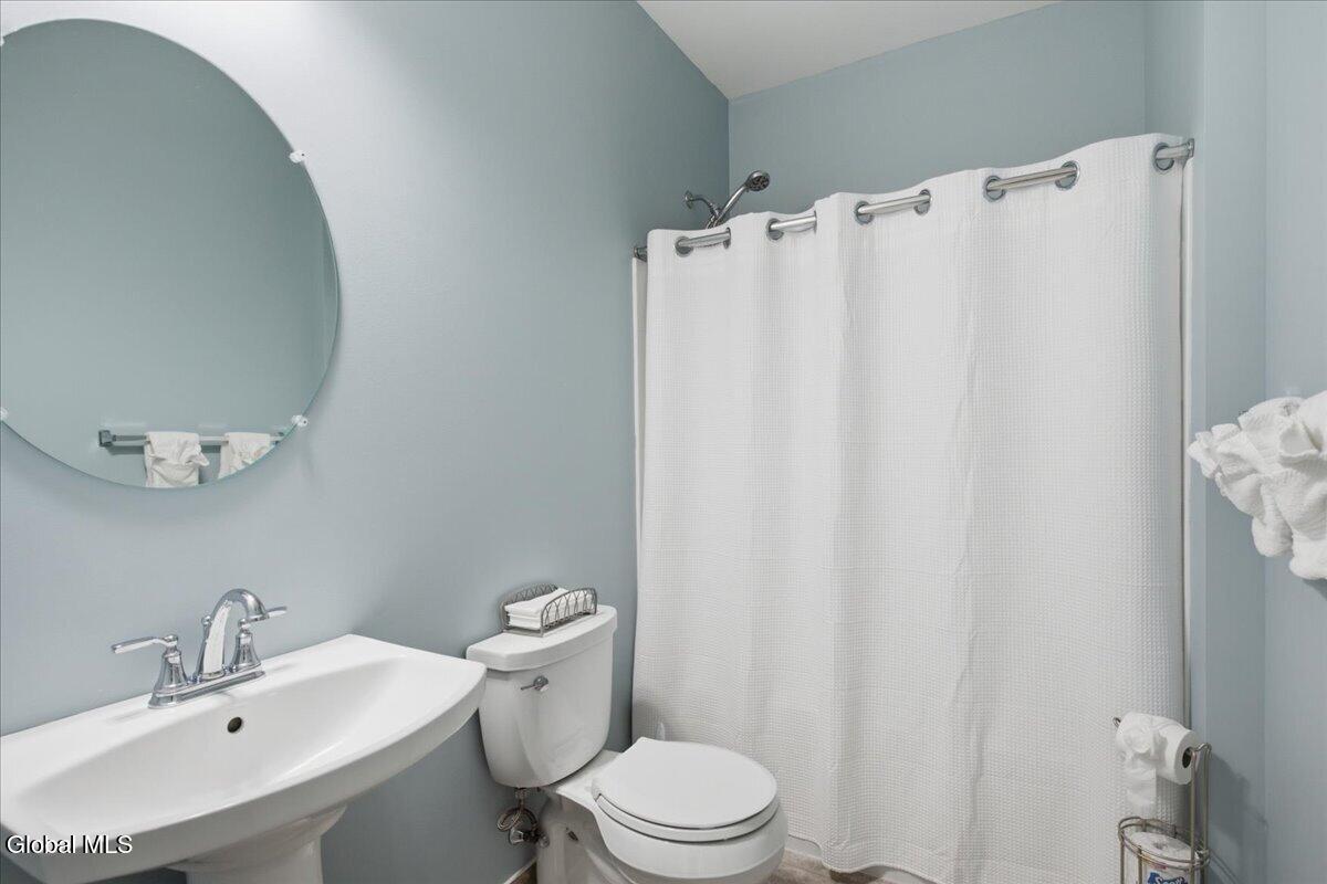 21 Woodlake Drive Saratoga Springs NY 12866