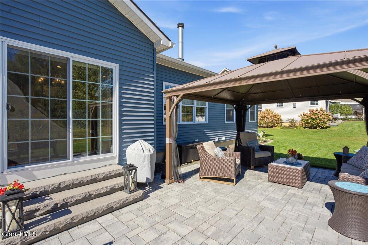 21 Woodlake Drive Saratoga Springs NY 12866