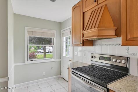 2027 Fairlawn Parkway Schenectady NY 12309