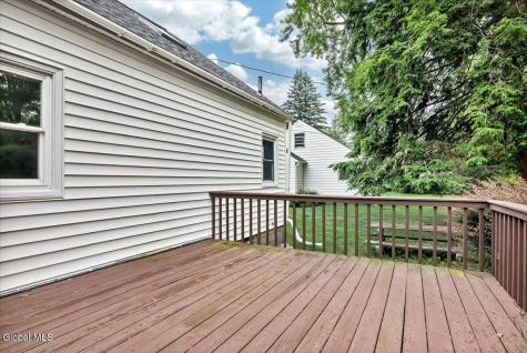 2027 Fairlawn Parkway Schenectady NY 12309