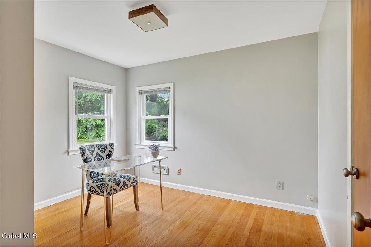 2027 Fairlawn Parkway Schenectady NY 12309