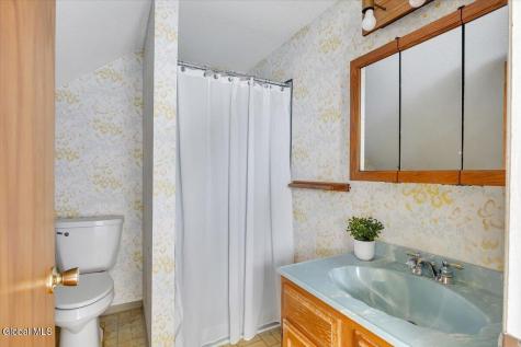 2027 Fairlawn Parkway Schenectady NY 12309