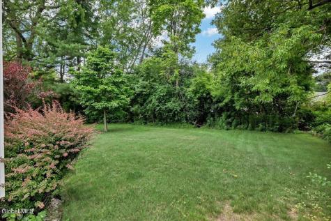 2027 Fairlawn Parkway Schenectady NY 12309