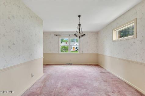2027 Fairlawn Parkway Schenectady NY 12309