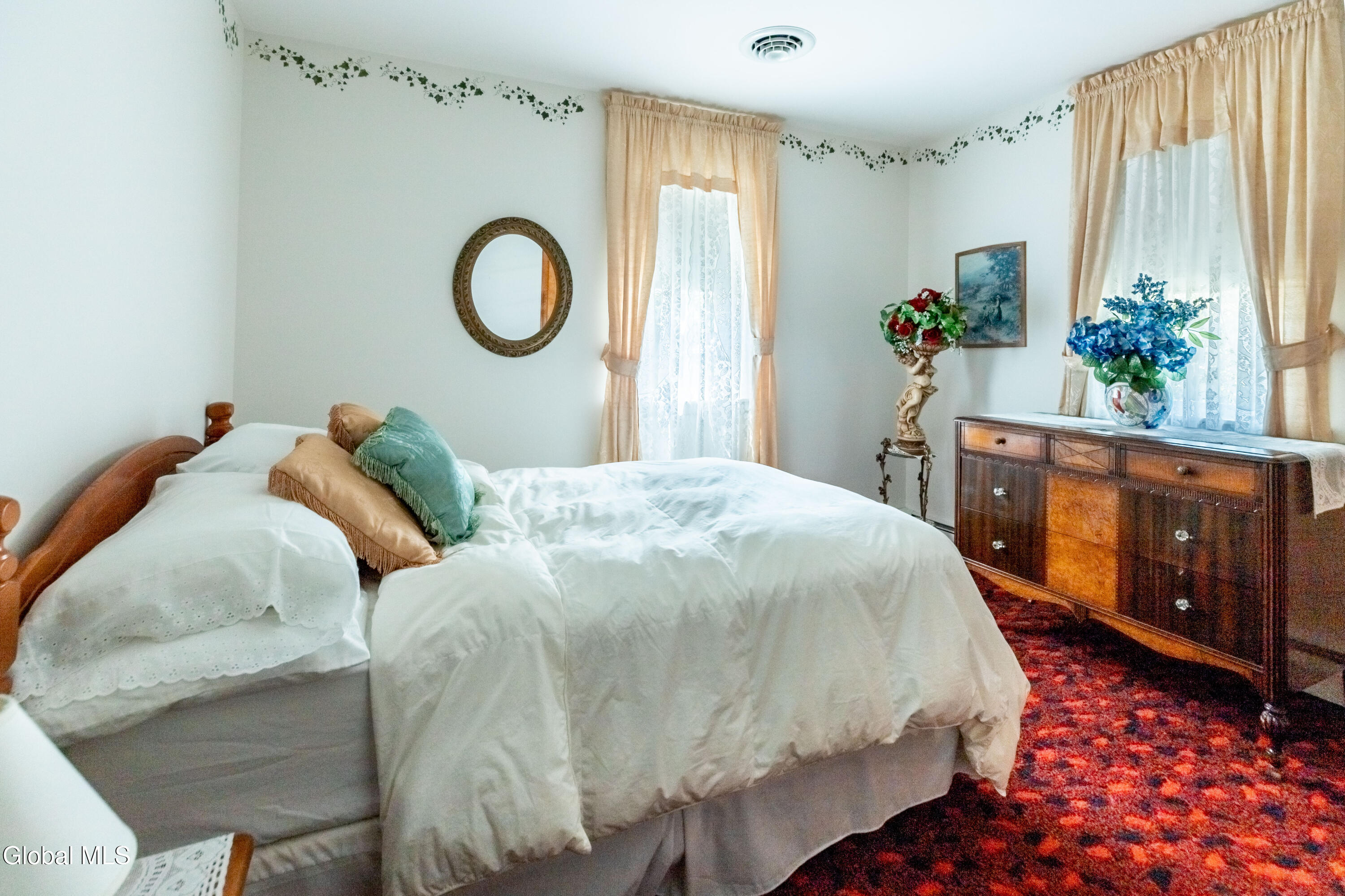 25 White Birch Lane West Coxsackie NY 12192