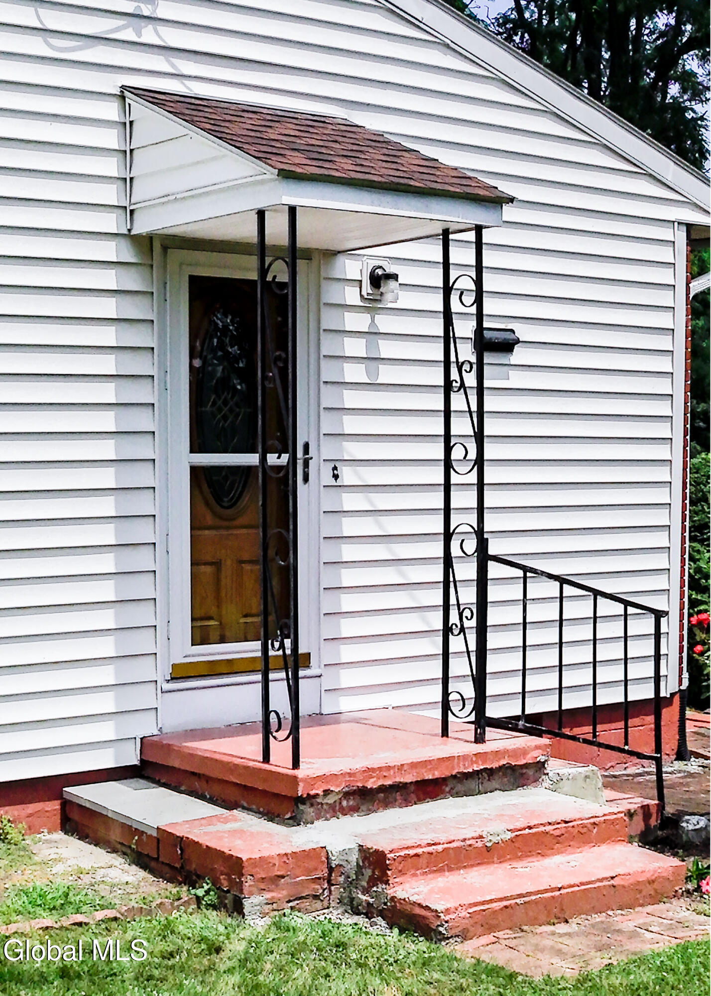 25 White Birch Lane West Coxsackie NY 12192