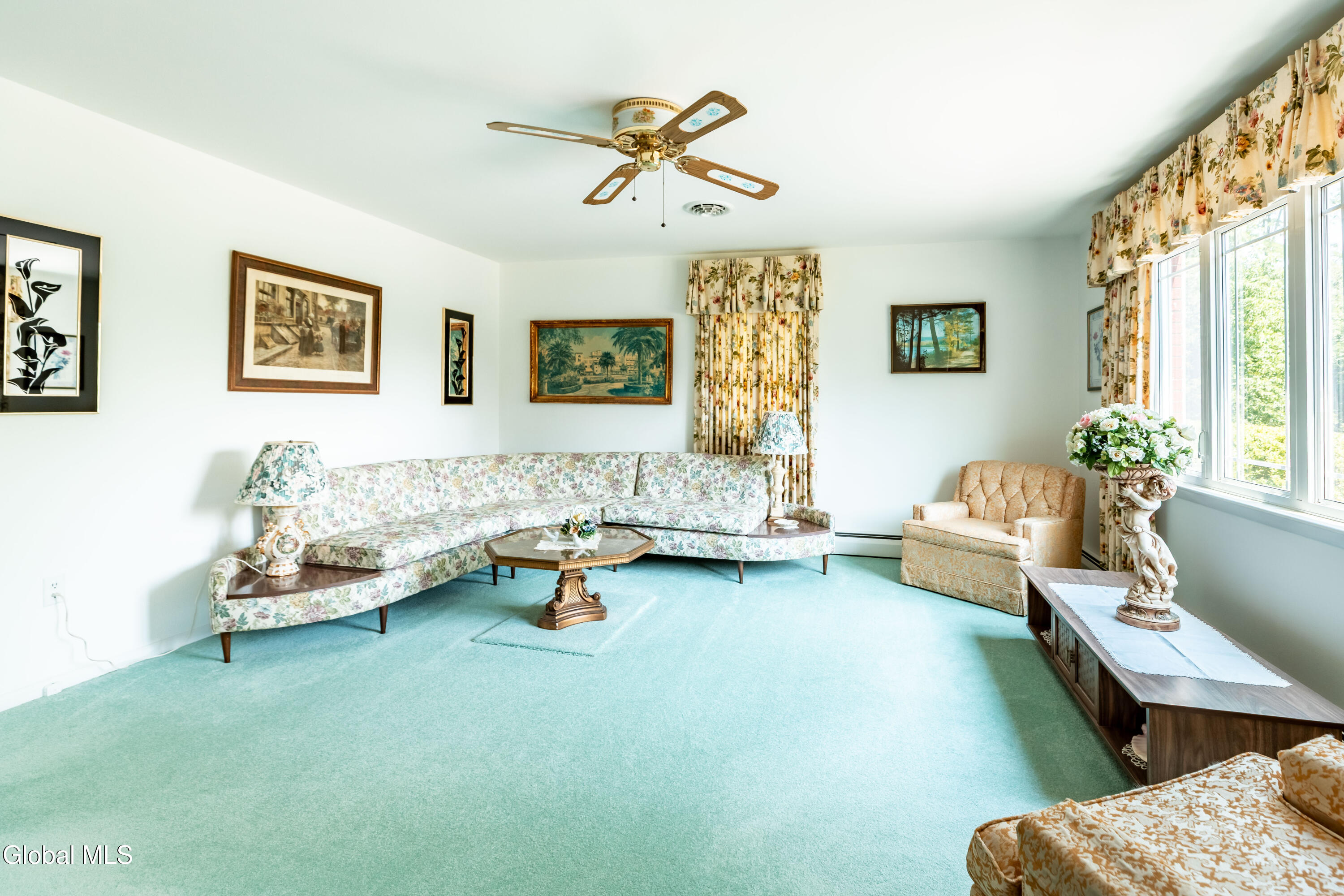 25 White Birch Lane West Coxsackie NY 12192