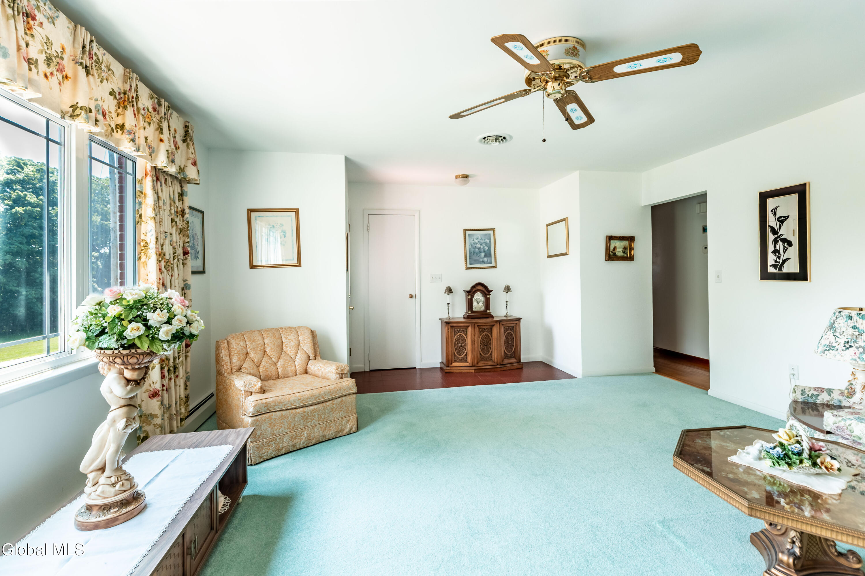 25 White Birch Lane West Coxsackie NY 12192