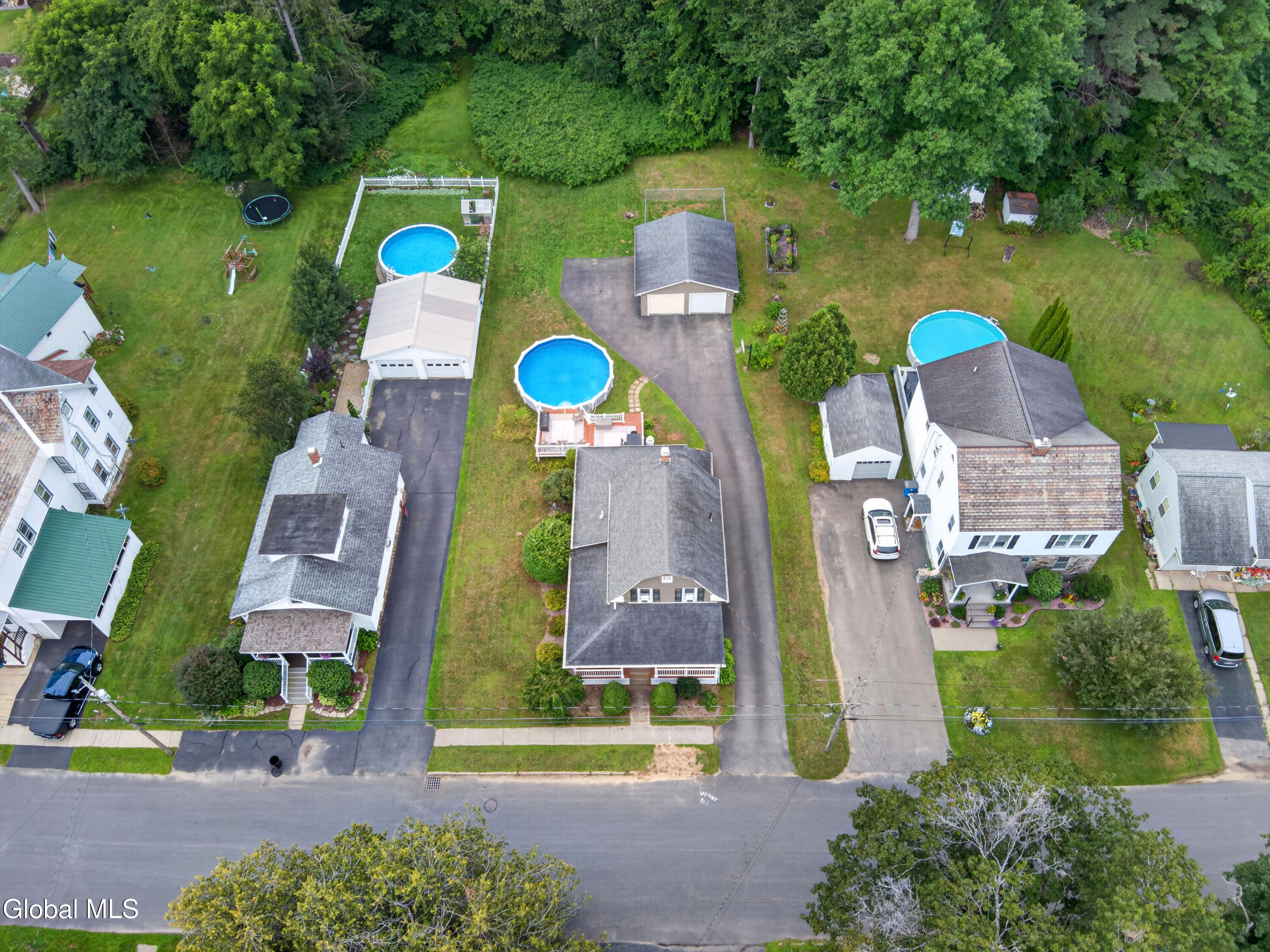 41 First Avenue Broadalbin NY 12025