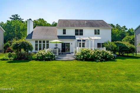 706 Penney Lane Schenectady NY 12303