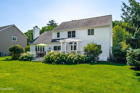 706 Penney Lane Schenectady NY 12303