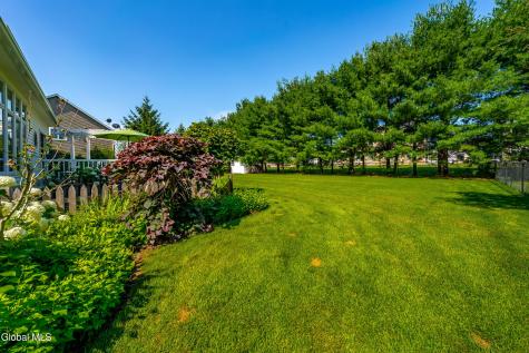 706 Penney Lane Schenectady NY 12303