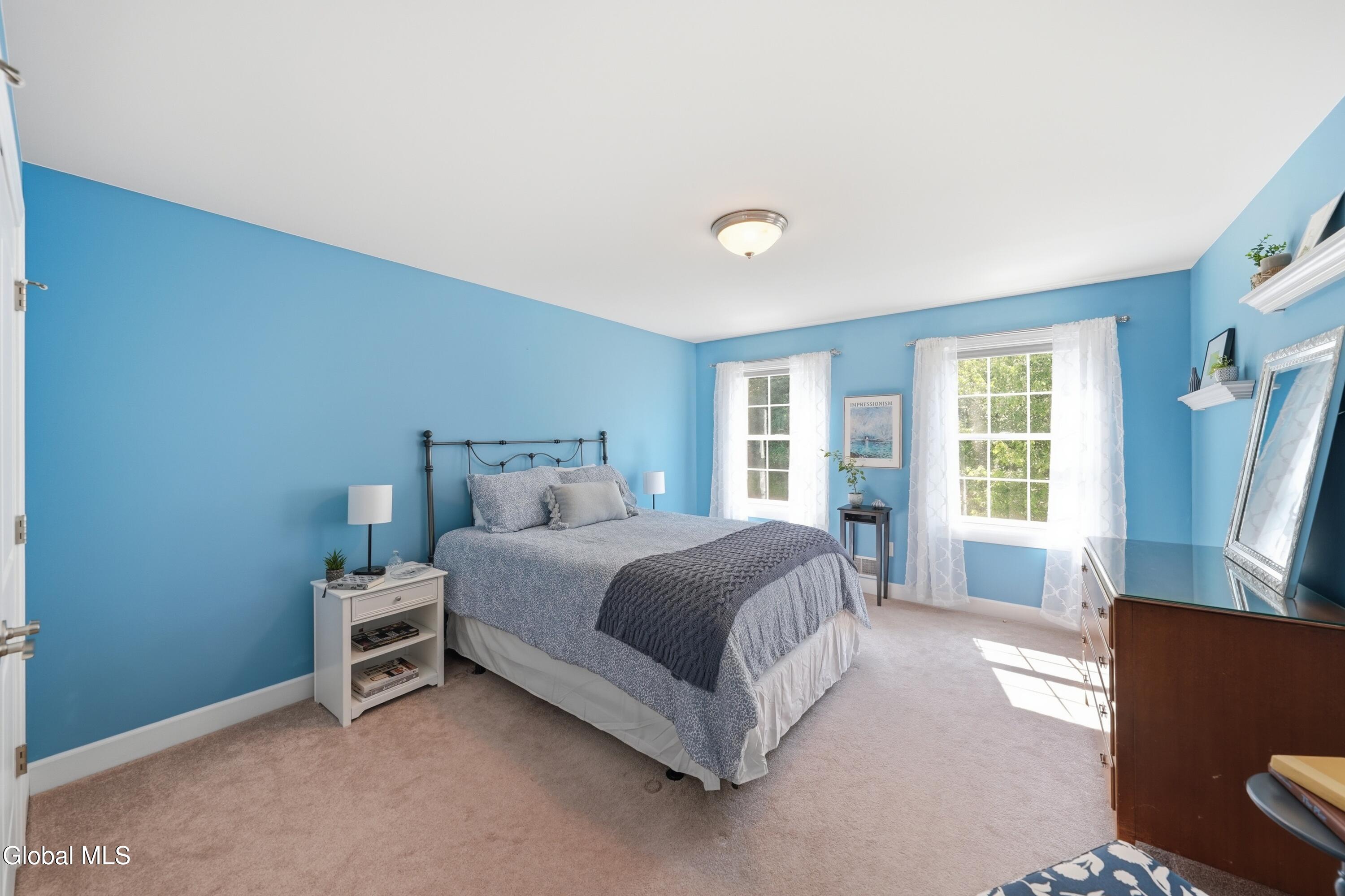 706 Penney Lane Schenectady NY 12303
