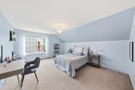 706 Penney Lane Schenectady NY 12303