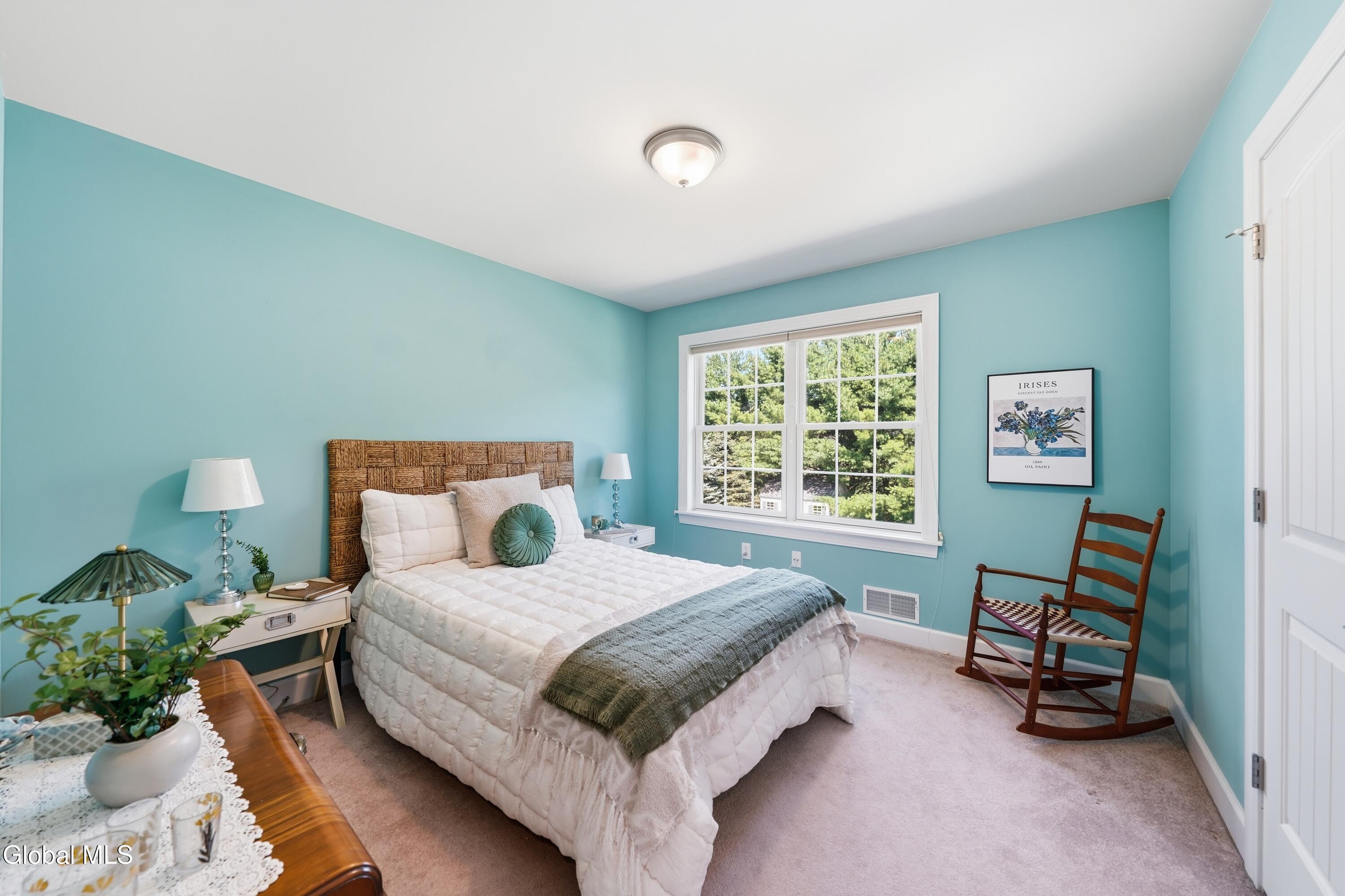 706 Penney Lane Schenectady NY 12303