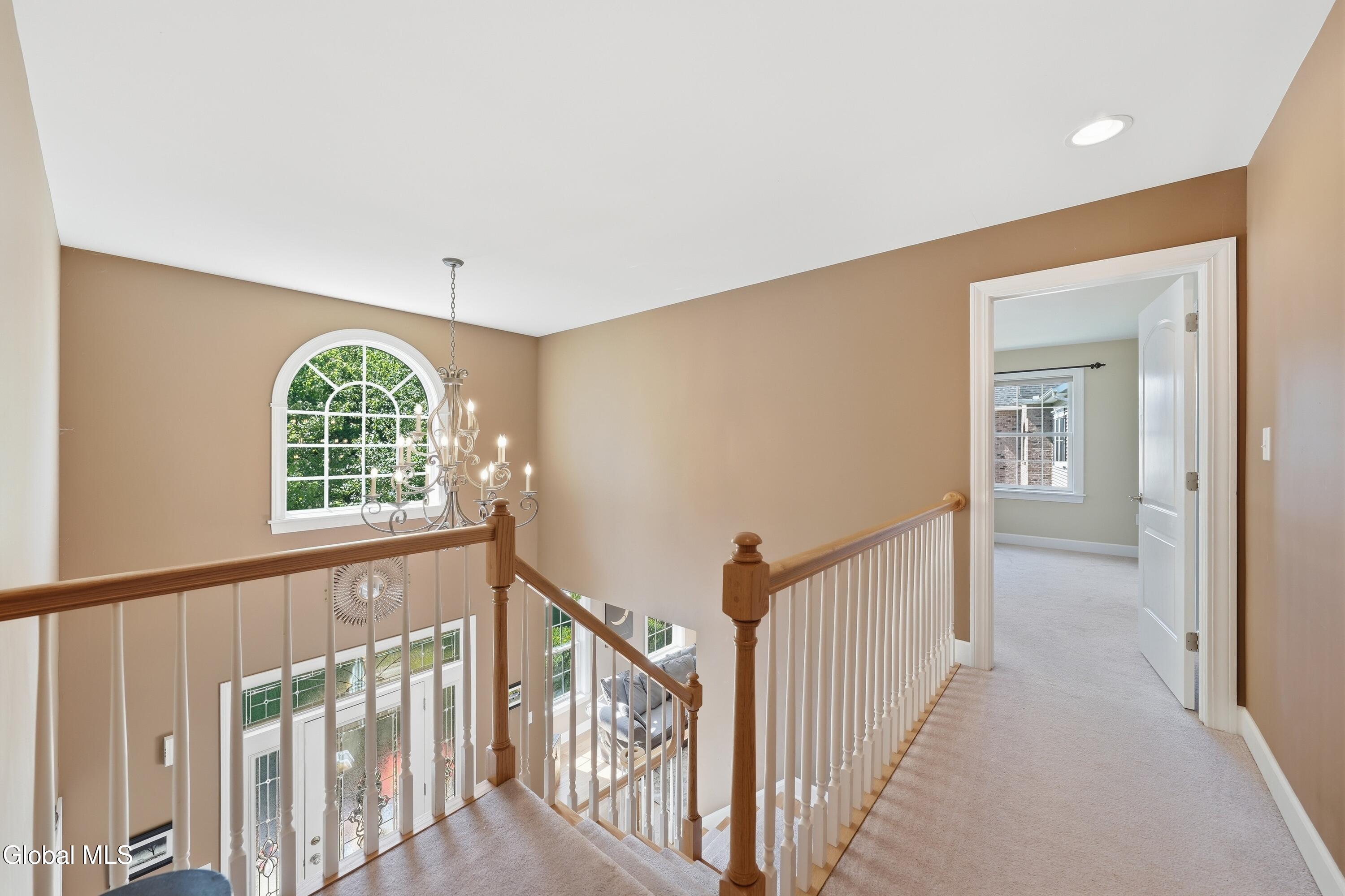 706 Penney Lane Schenectady NY 12303