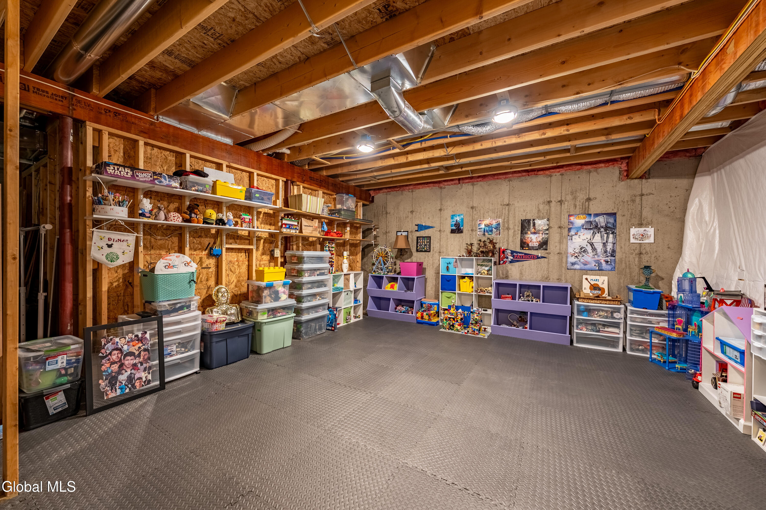 706 Penney Lane Schenectady NY 12303
