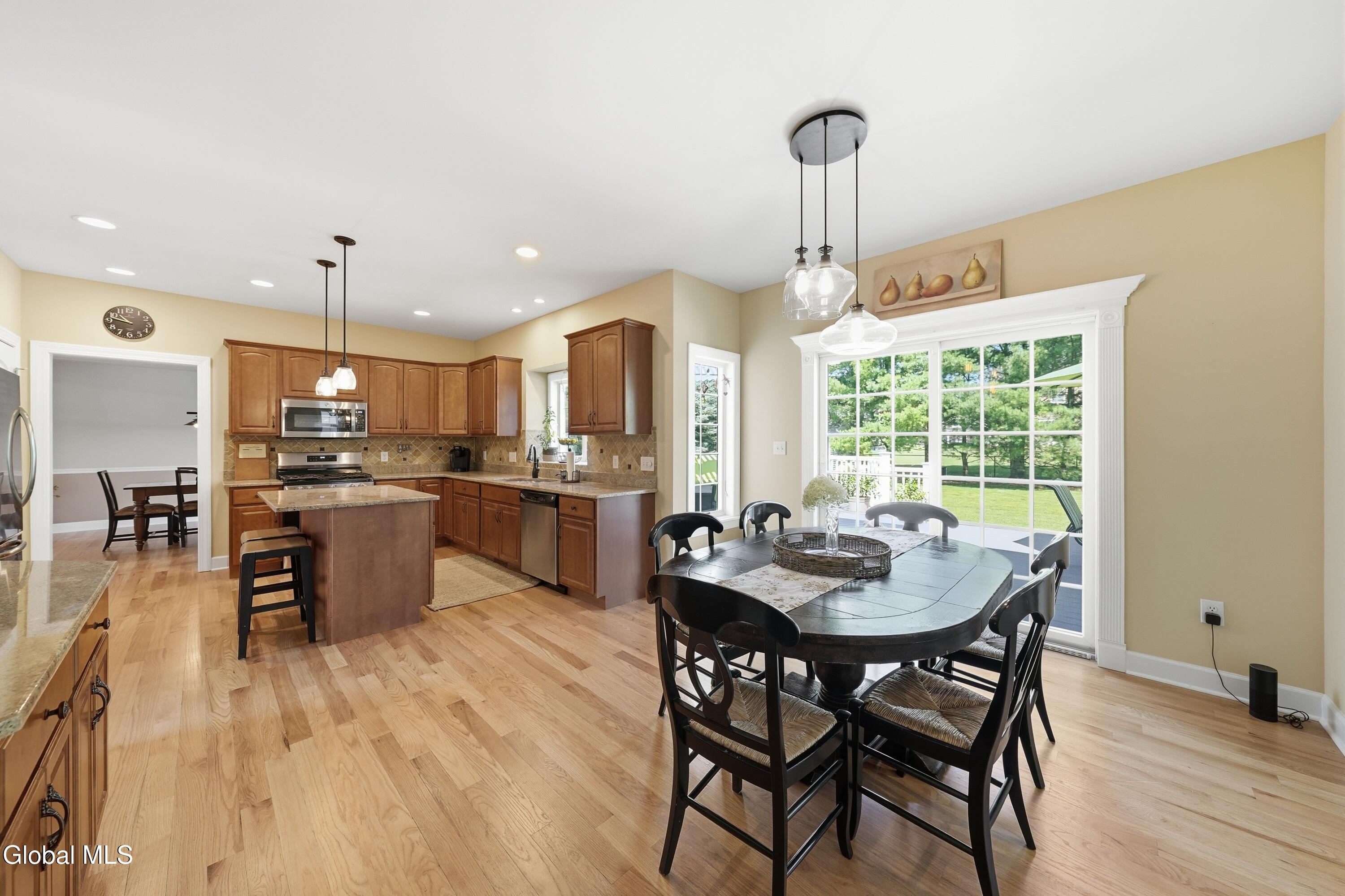 706 Penney Lane Schenectady NY 12303