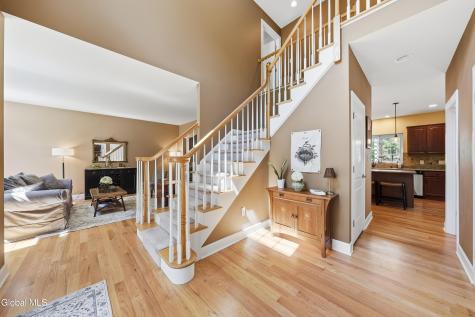 706 Penney Lane Schenectady NY 12303