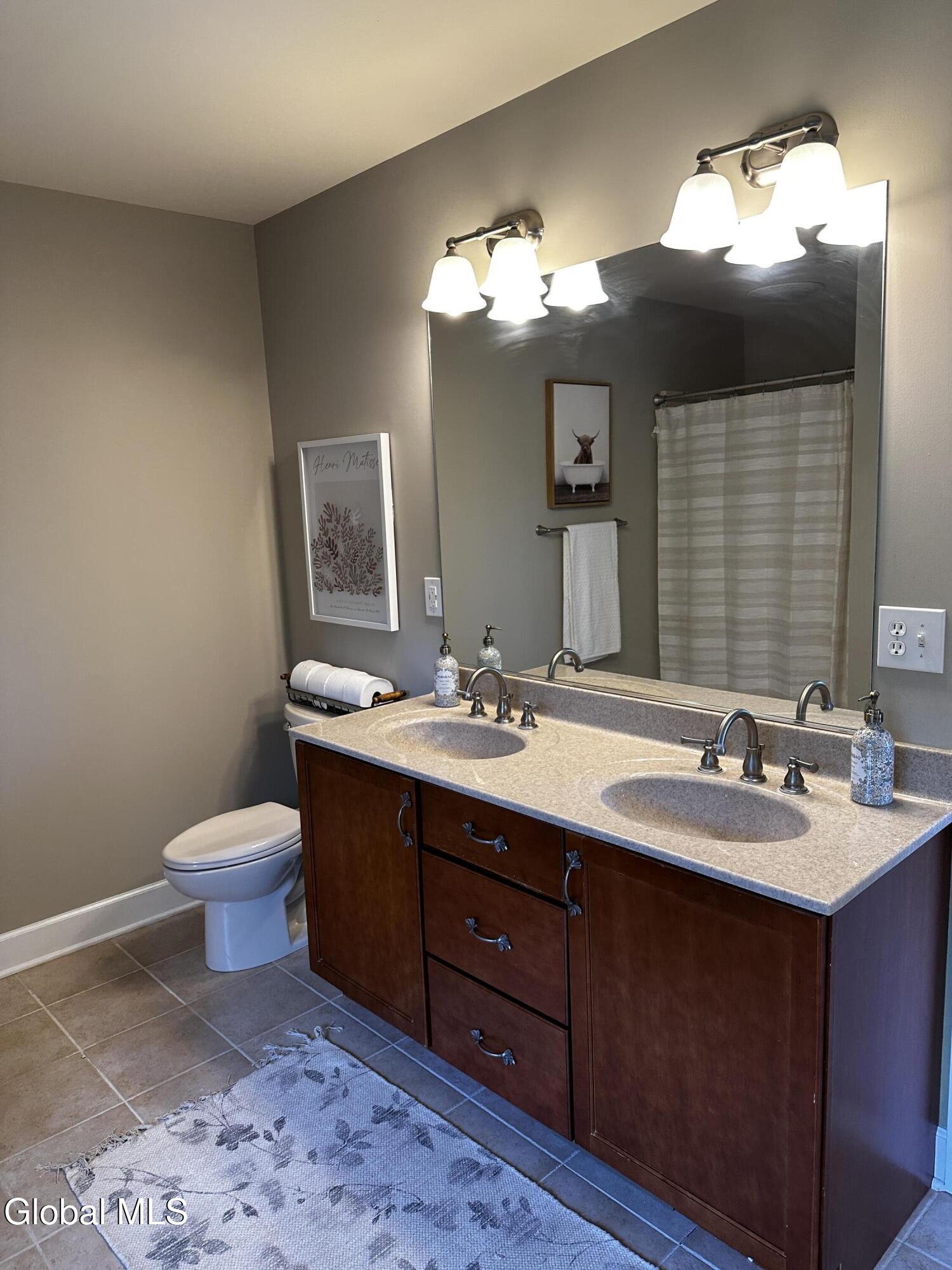 706 Penney Lane Schenectady NY 12303
