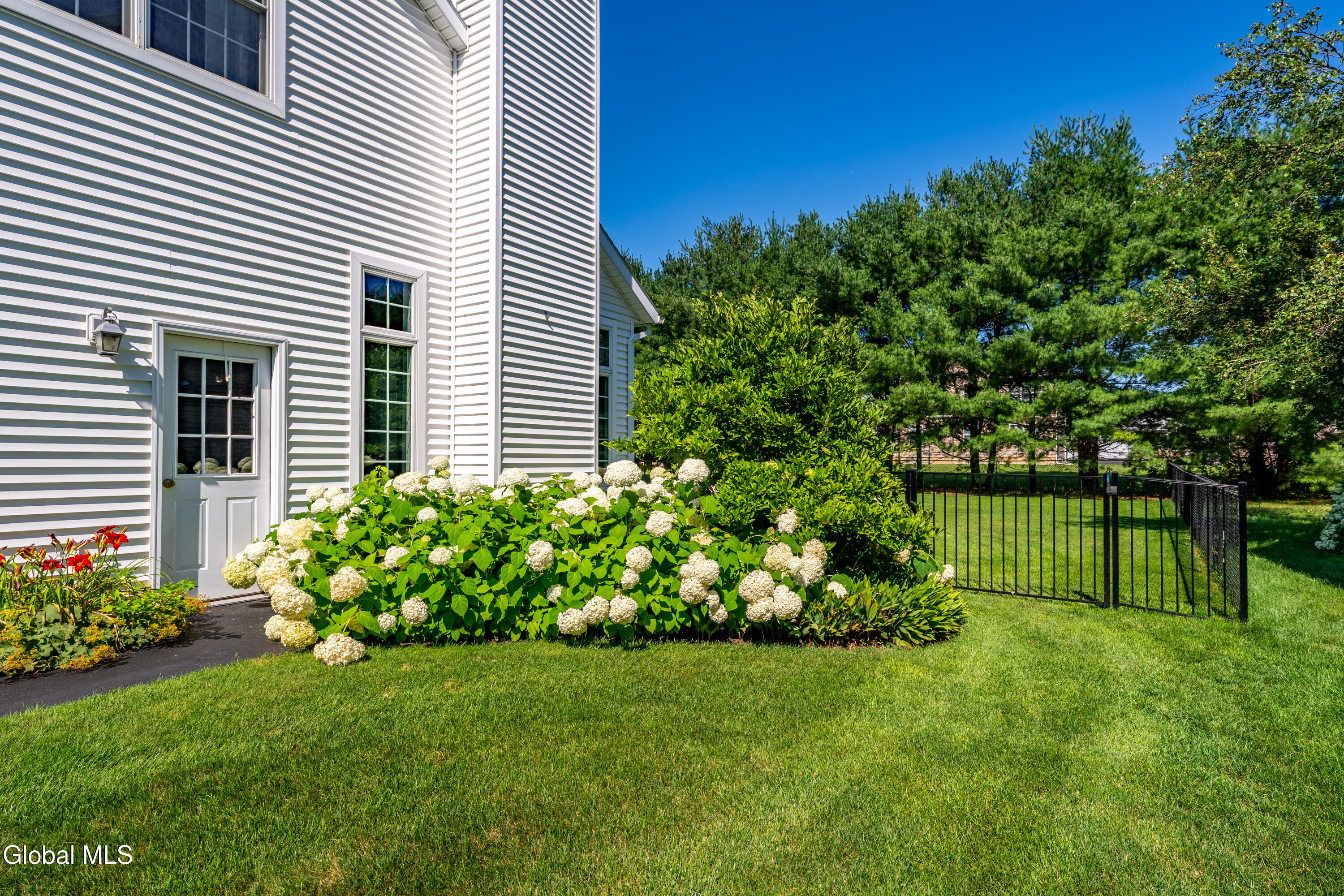 706 Penney Lane Schenectady NY 12303