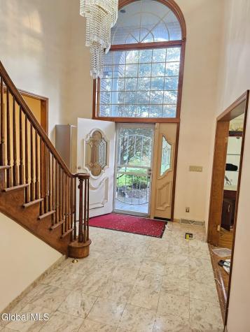 101 Old Niskayuna Road Loudonville NY 12211