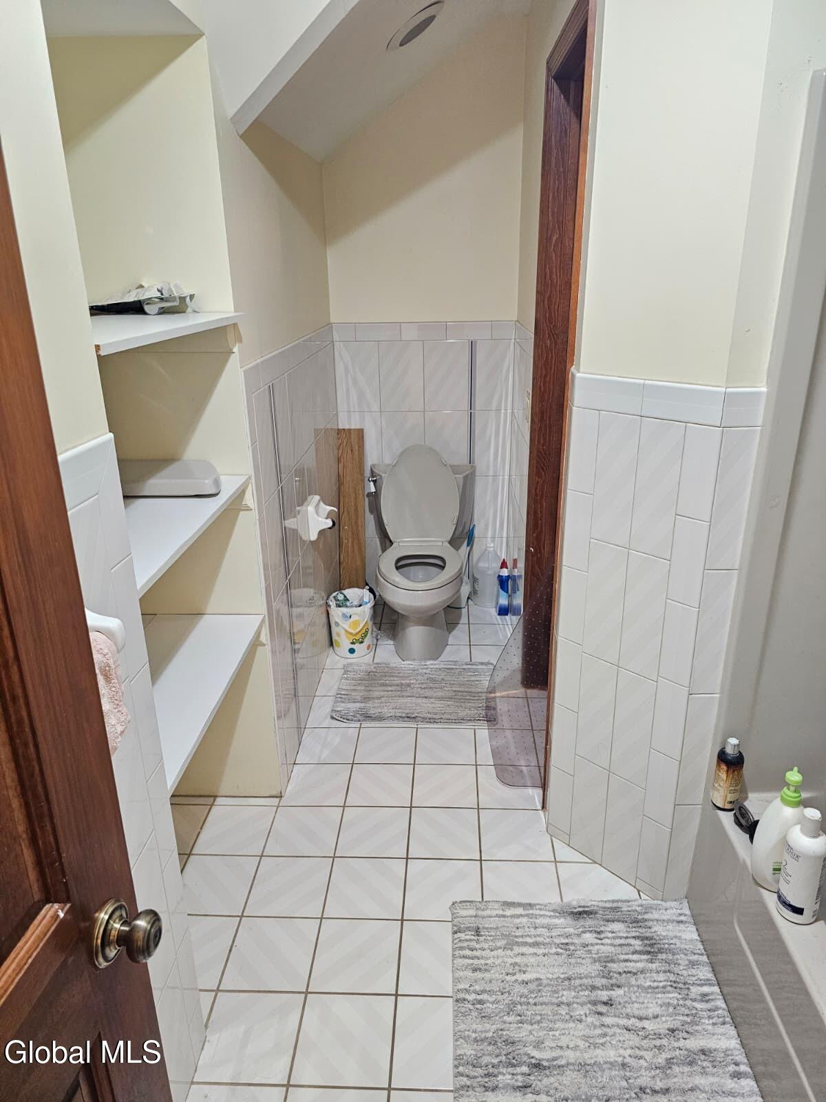 101 Old Niskayuna Road Loudonville NY 12211