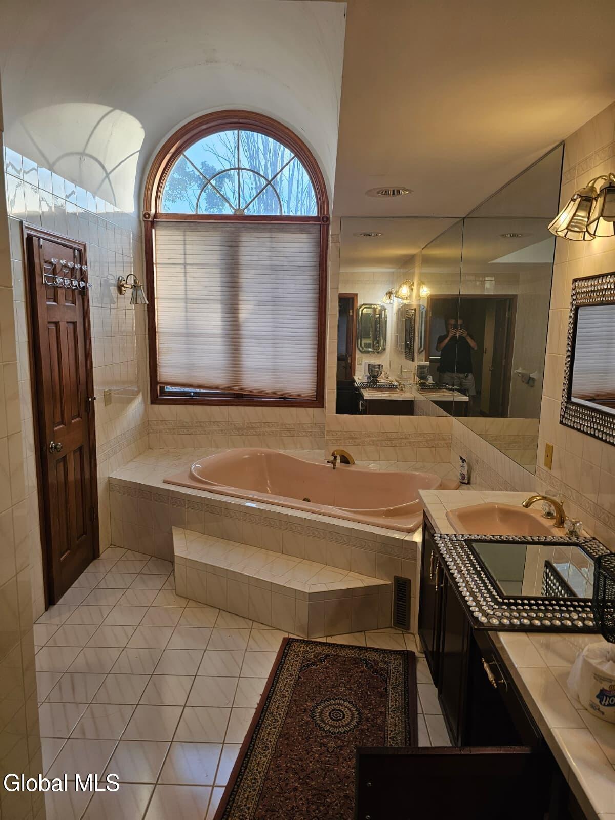 101 Old Niskayuna Road Loudonville NY 12211
