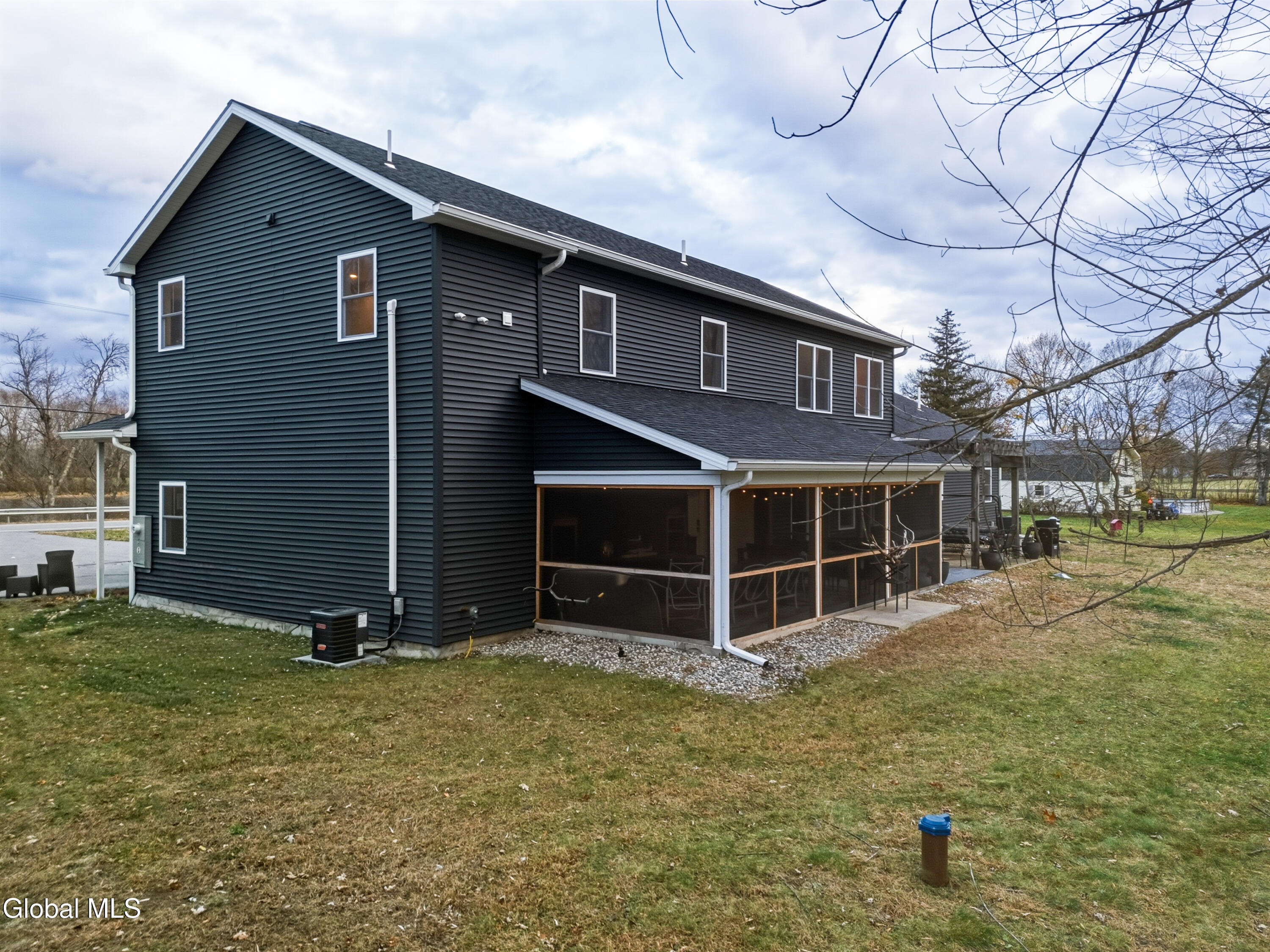 1633 W River Road Gansevoort NY 12831