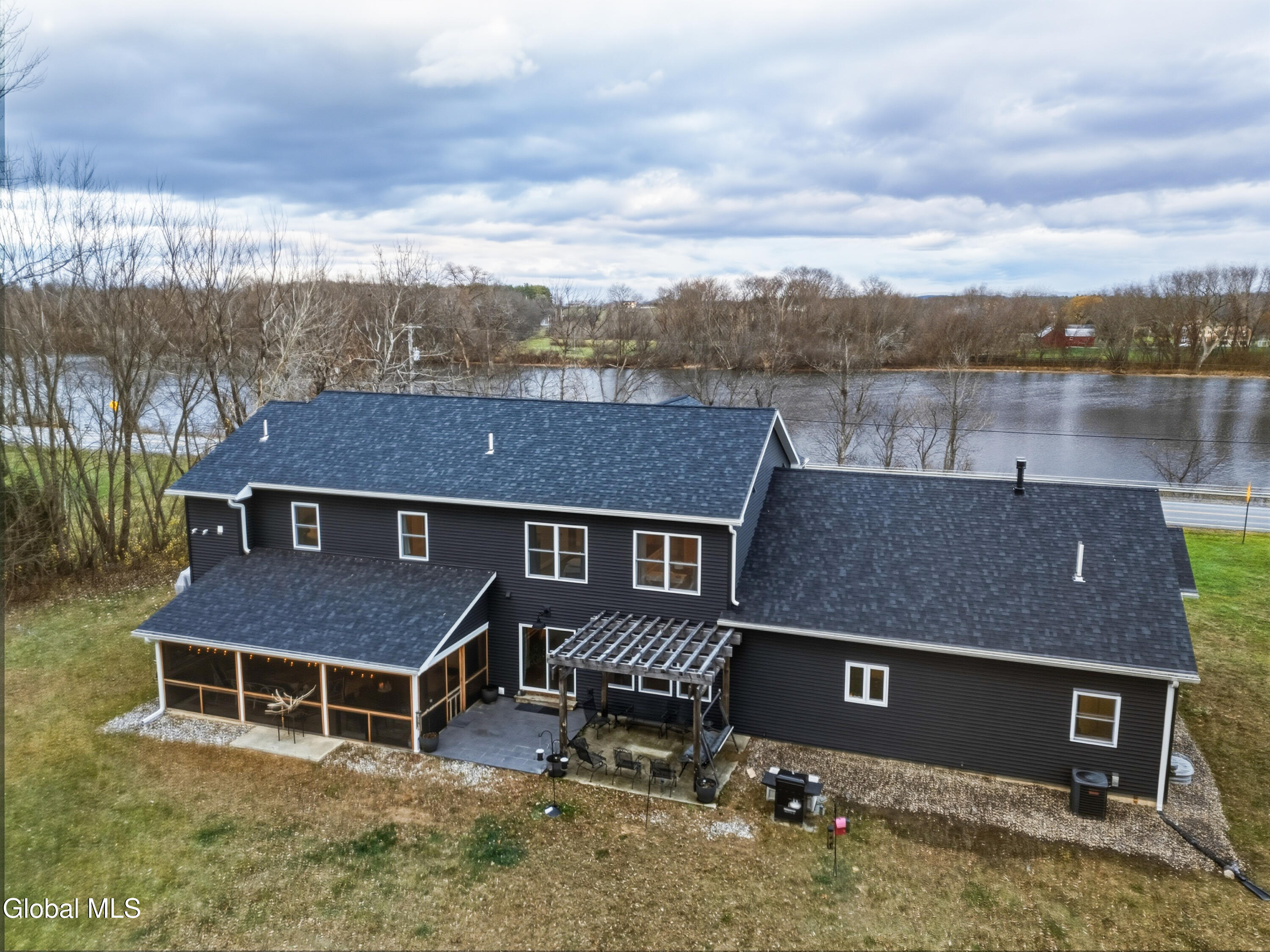 1633 W River Road Gansevoort NY 12831