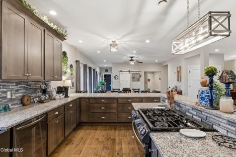 1633 W River Road Gansevoort NY 12831