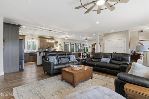 1633 W River Road Gansevoort NY 12831