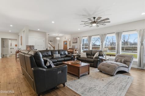 1633 W River Road Gansevoort NY 12831