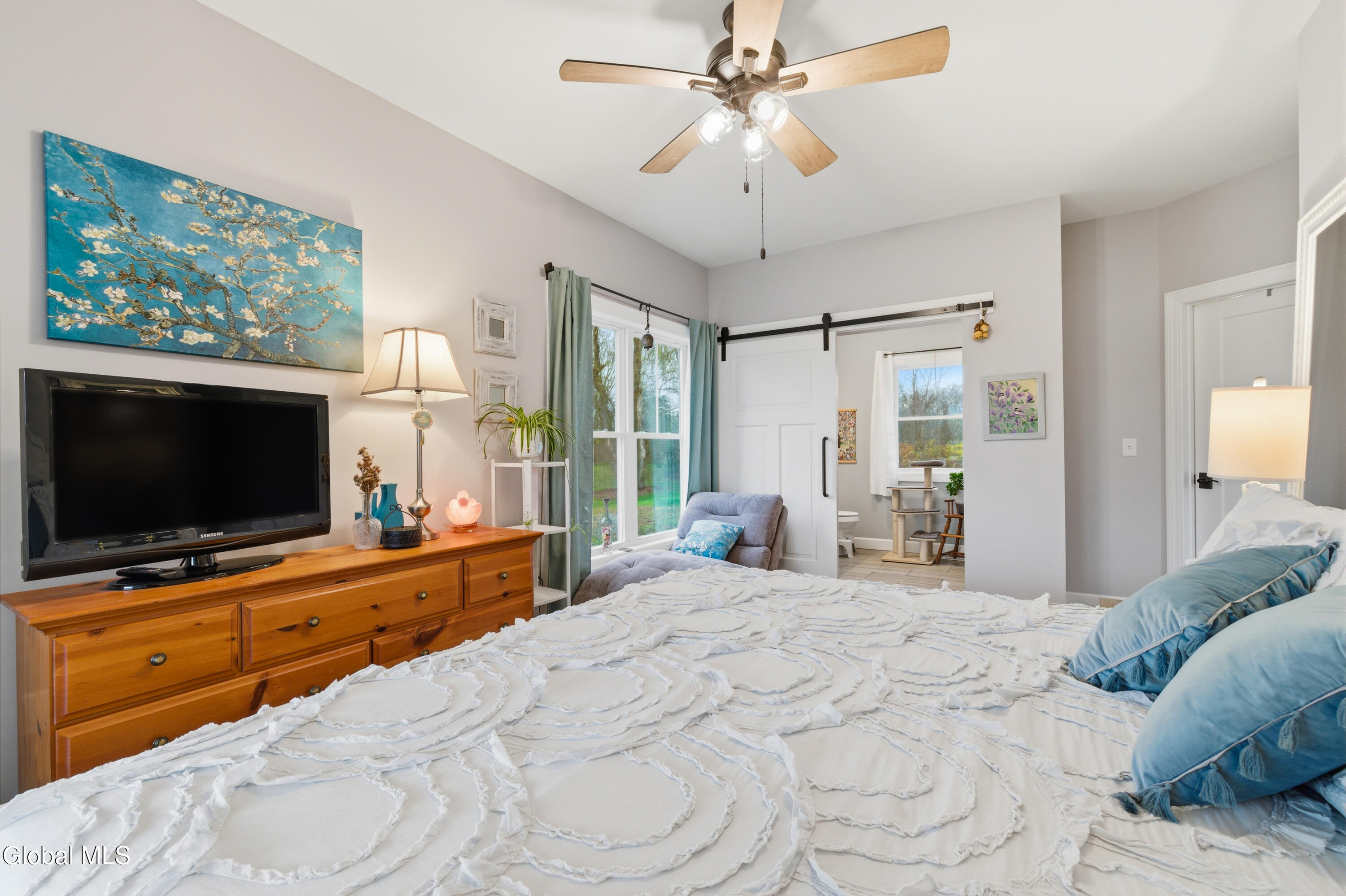 1633 W River Road Gansevoort NY 12831