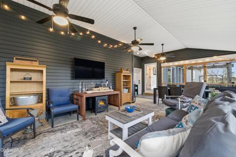 1633 W River Road Gansevoort NY 12831