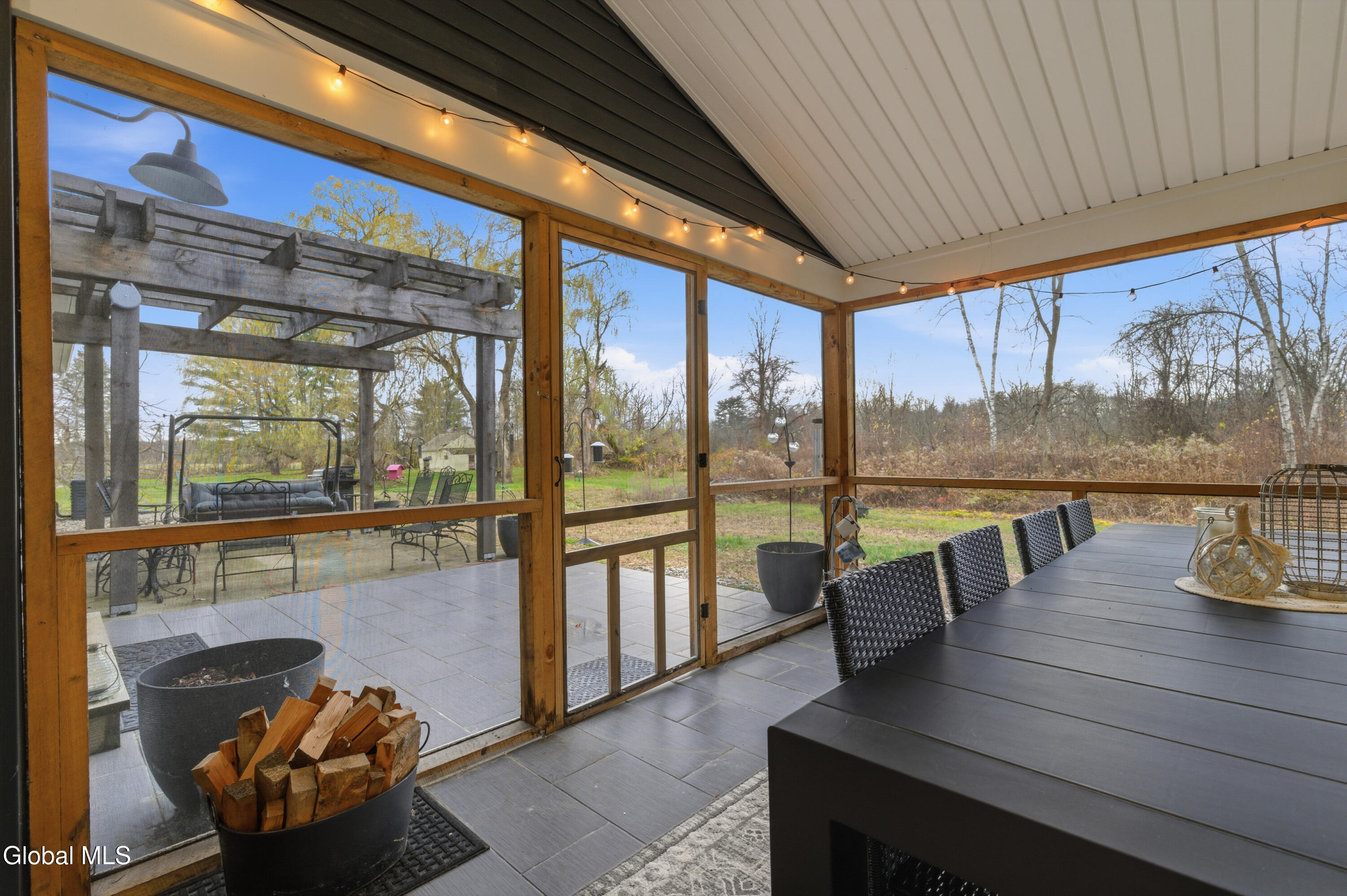 1633 W River Road Gansevoort NY 12831