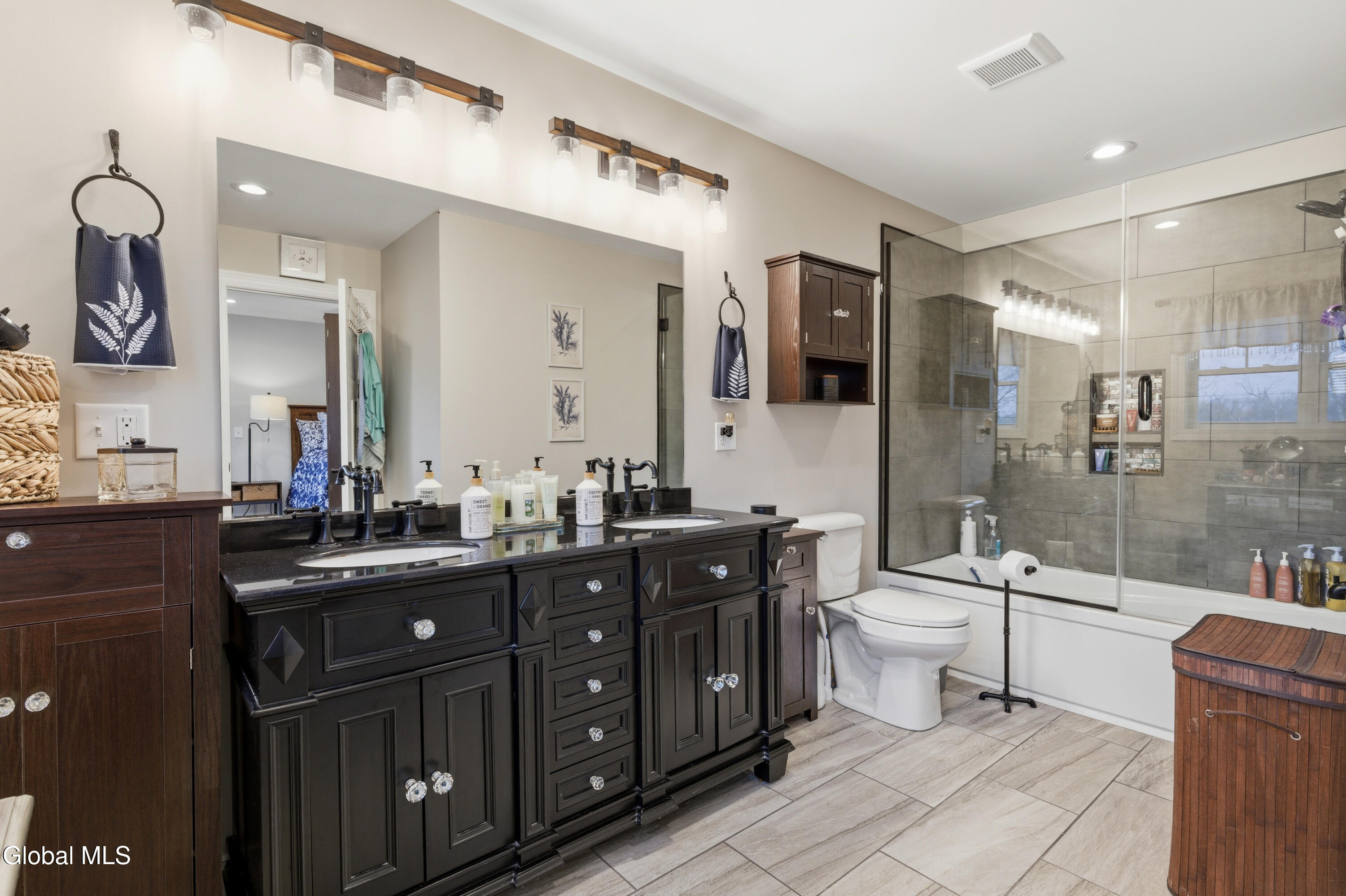 1633 W River Road Gansevoort NY 12831