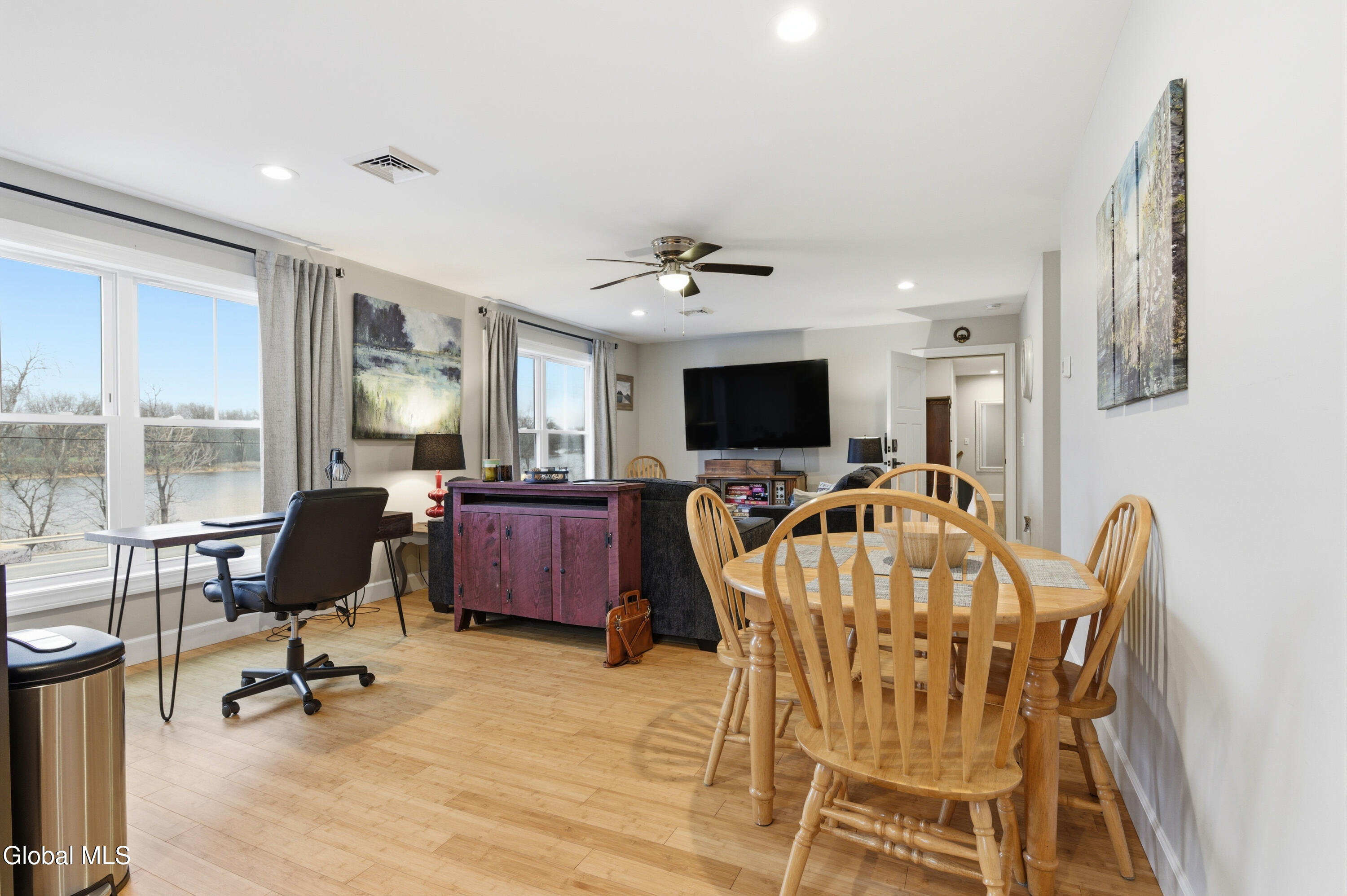 1633 W River Road Gansevoort NY 12831