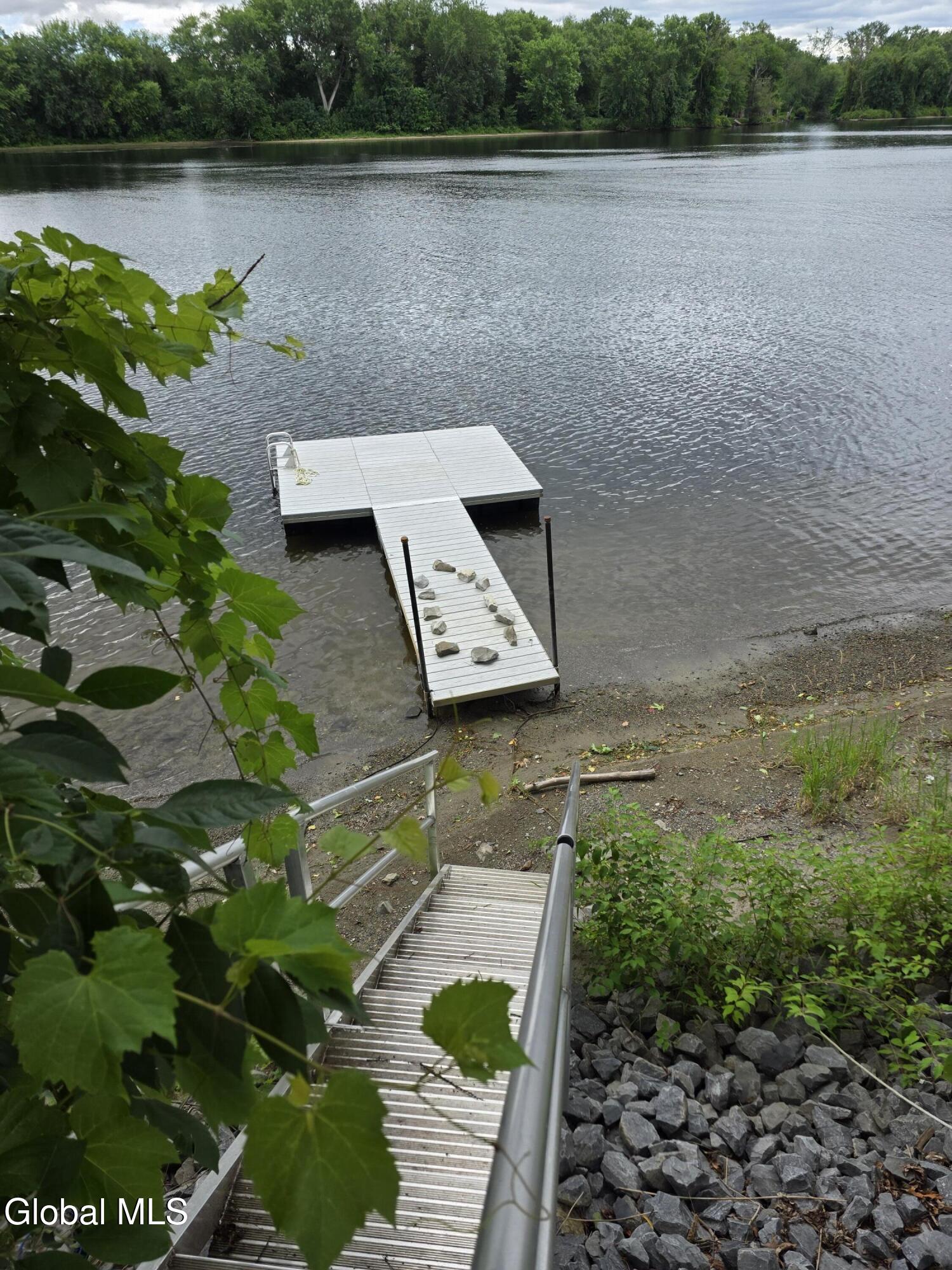 1633 W River Road Gansevoort NY 12831