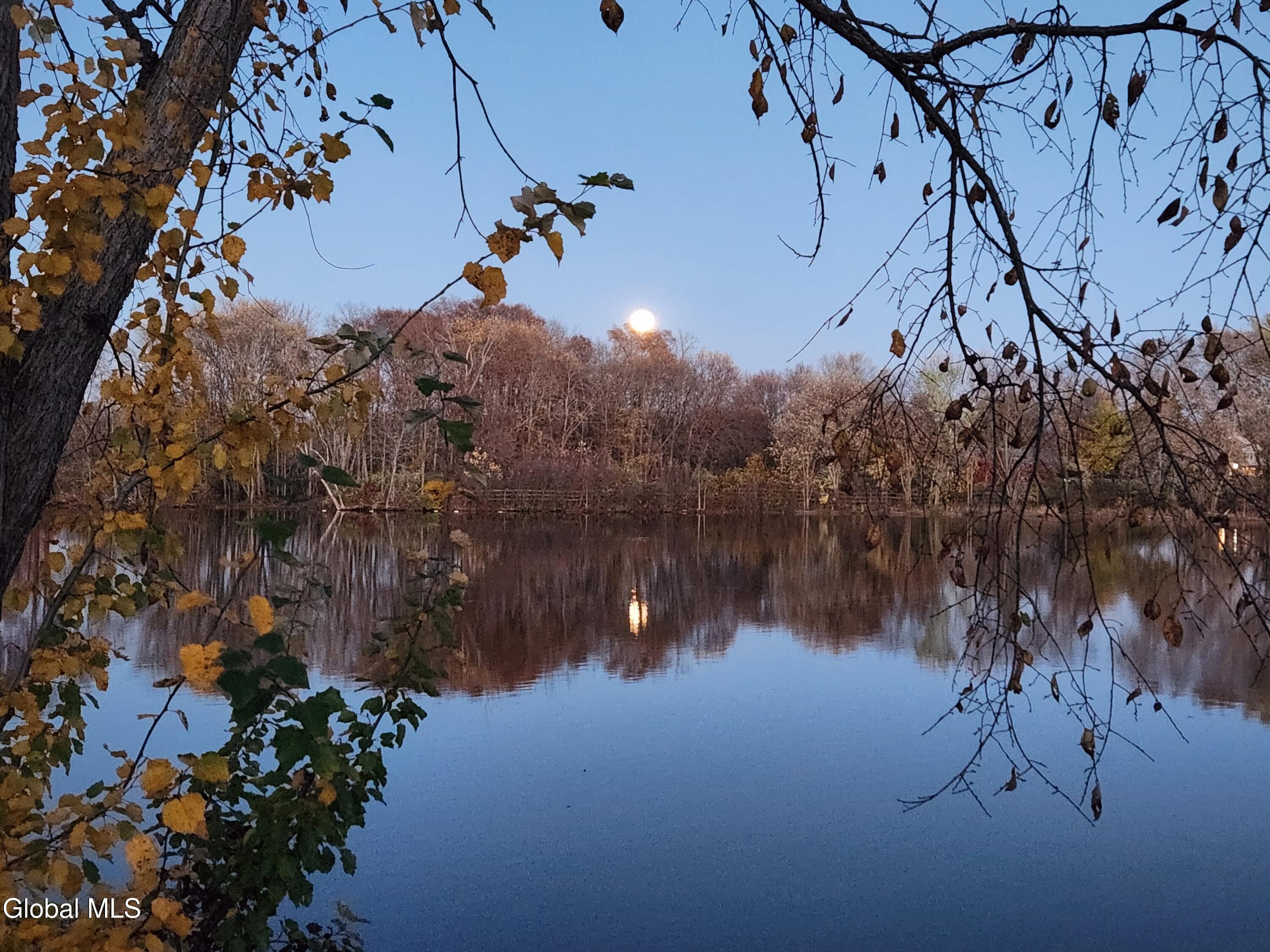 1633 W River Road Gansevoort NY 12831