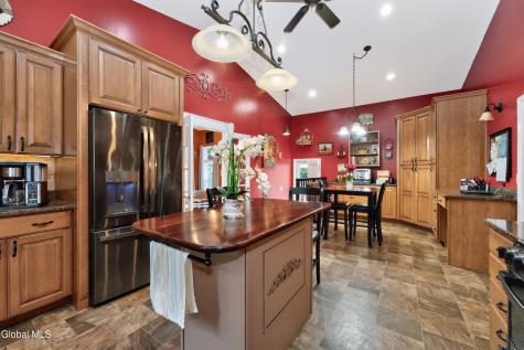 160 Hidley Road Wynantskill NY 12198