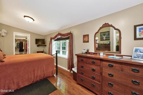 160 Hidley Road Wynantskill NY 12198