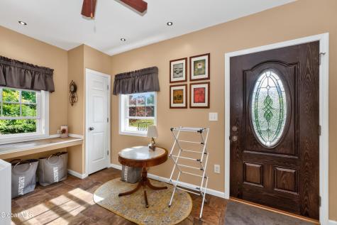 160 Hidley Road Wynantskill NY 12198