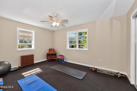 160 Hidley Road Wynantskill NY 12198