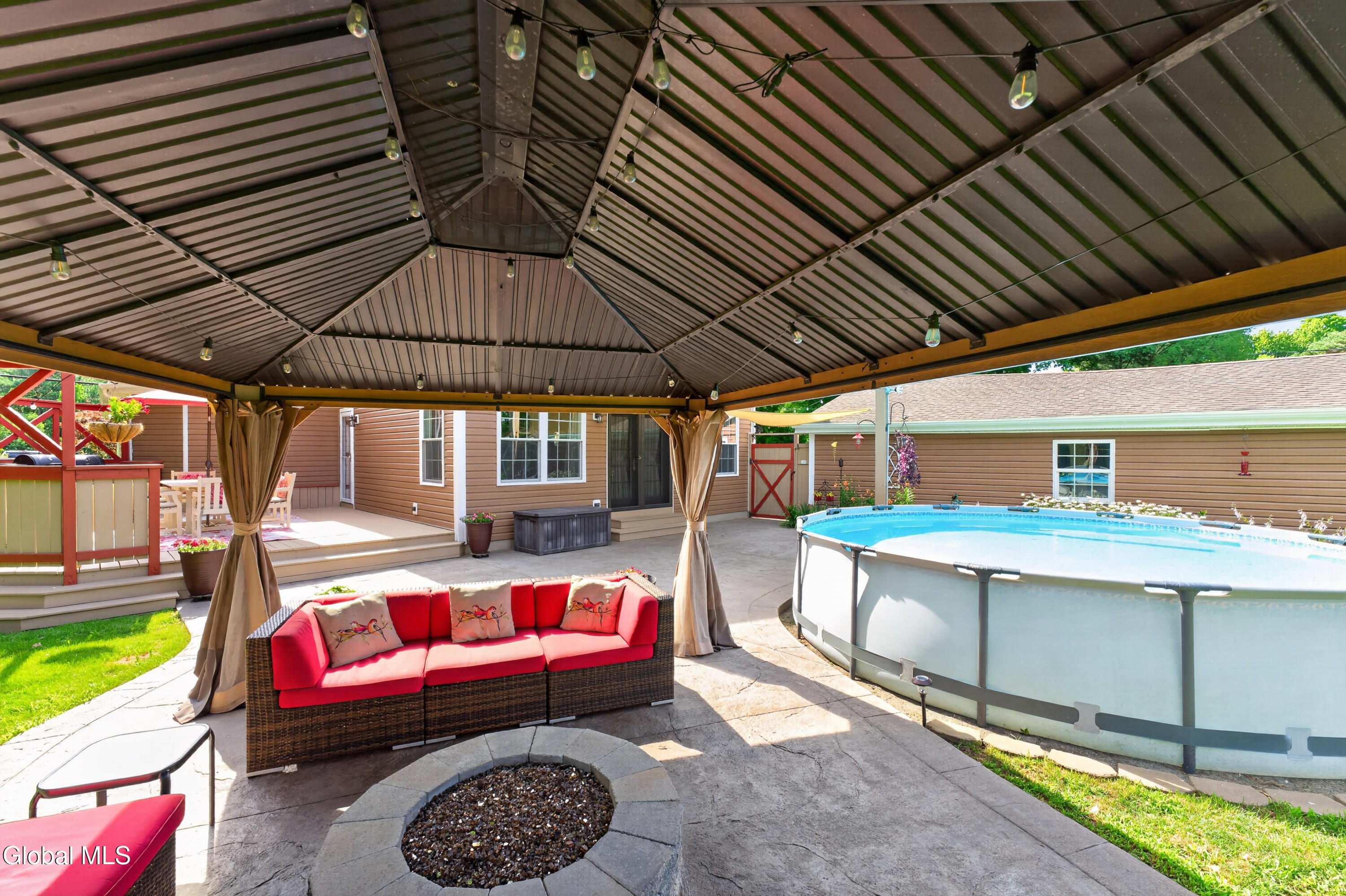 160 Hidley Road Wynantskill NY 12198