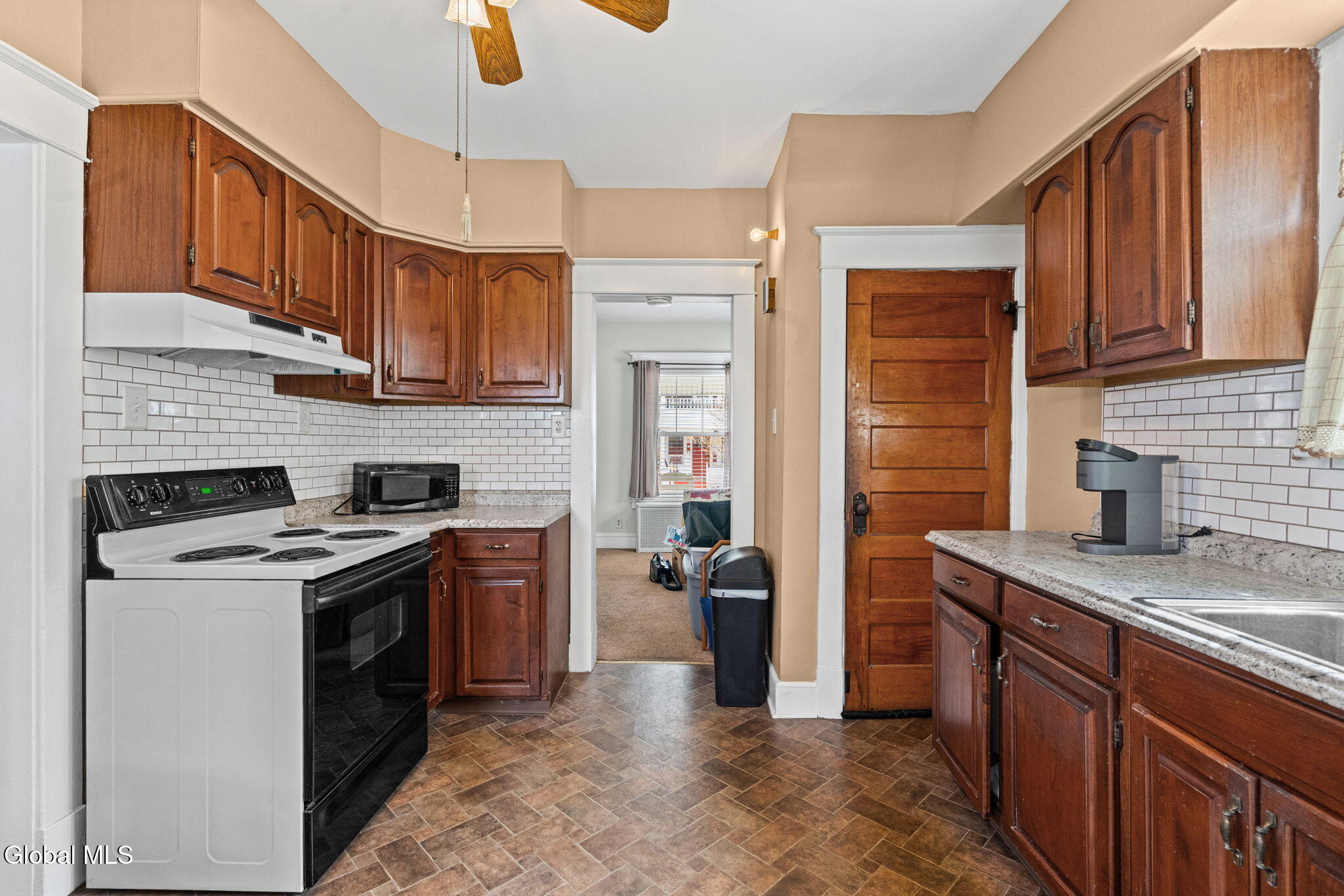 1053 Garner Avenue Schenectady NY 12309