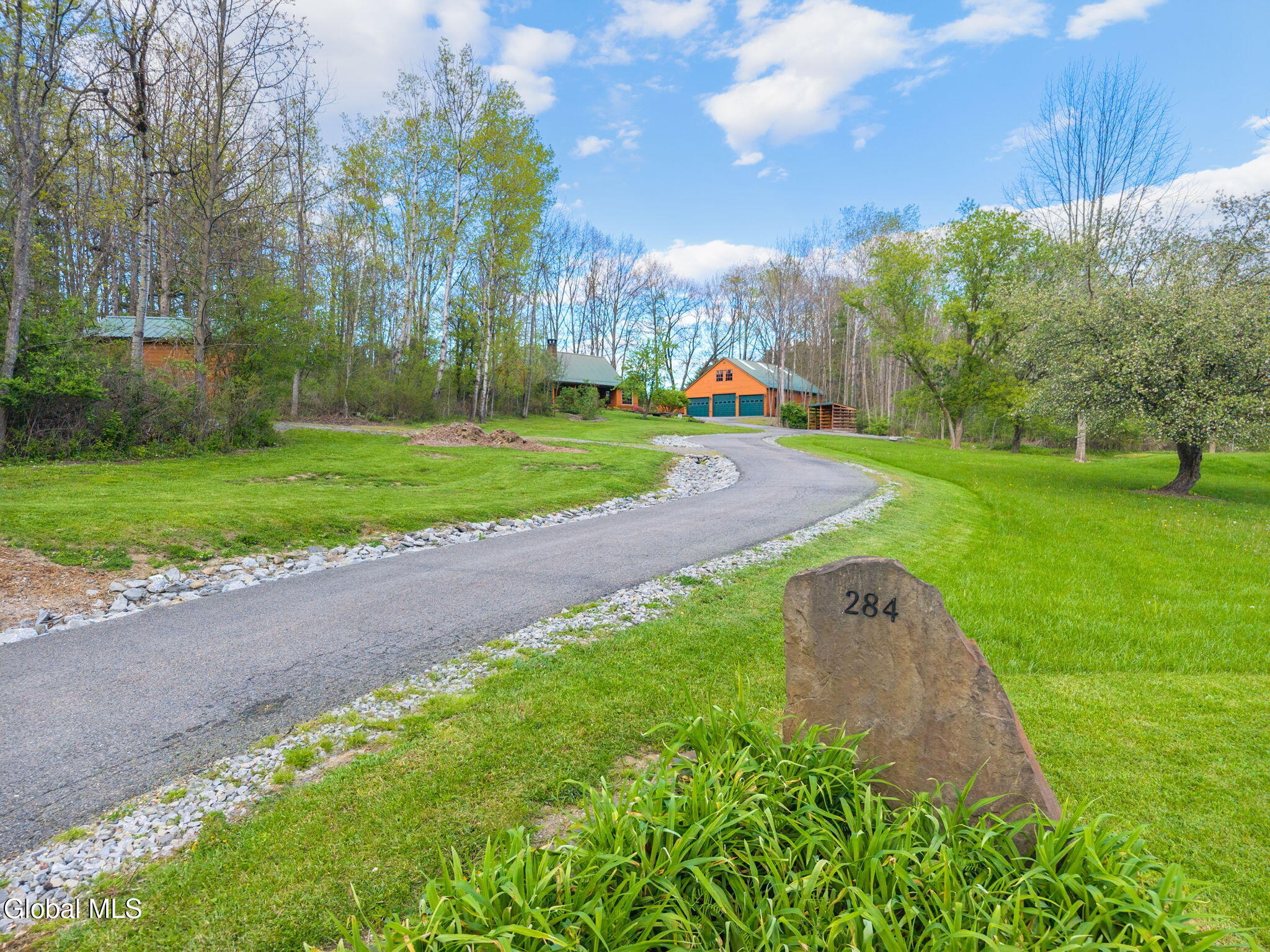 284 Sprakers Road Sloansville NY 12160