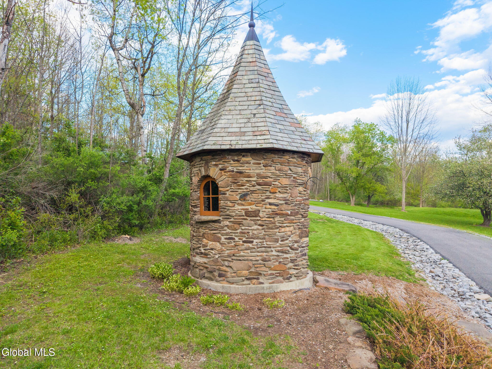 284 Sprakers Road Sloansville NY 12160